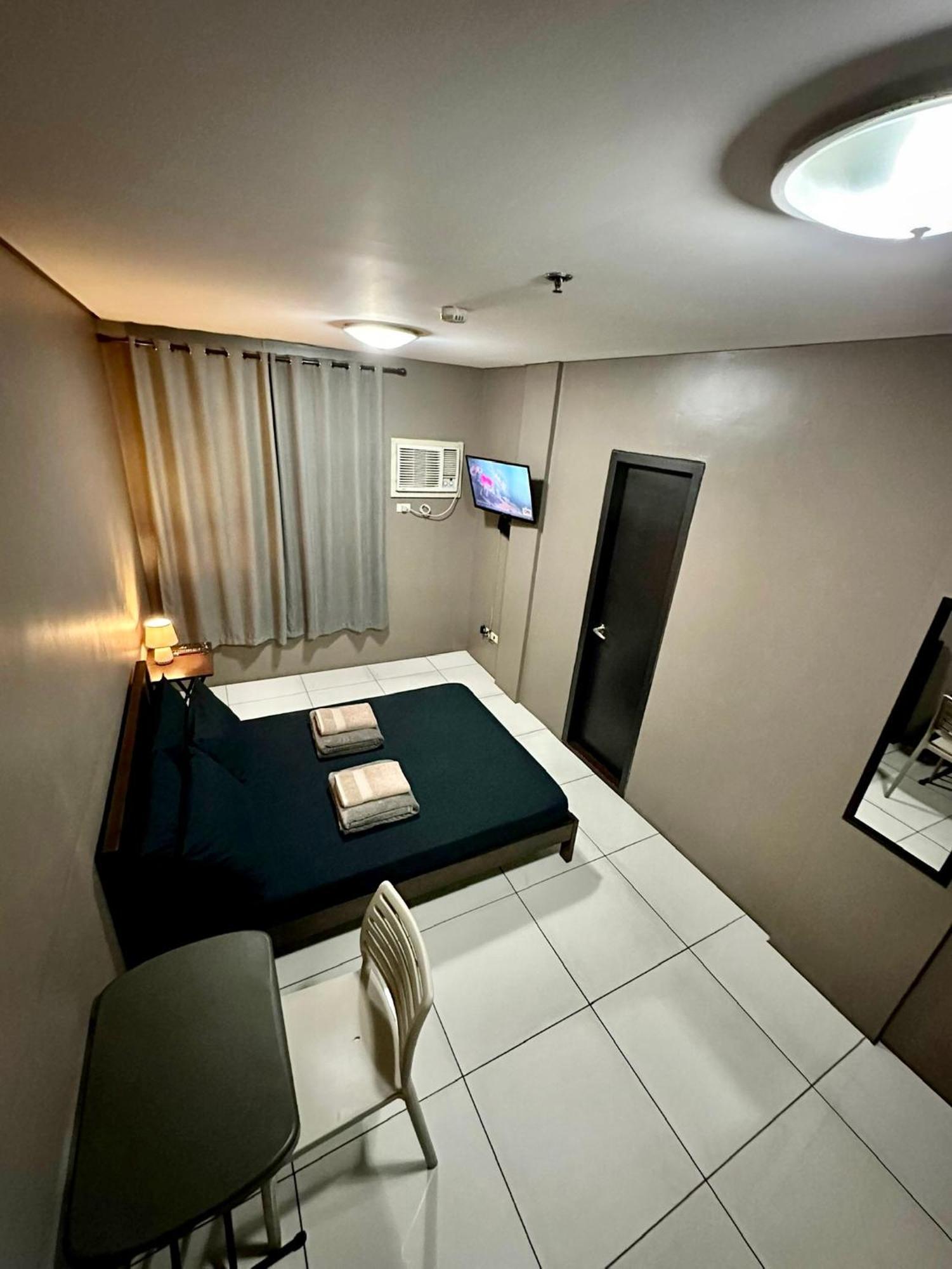 Hotel De Avenida, Makati Makati City